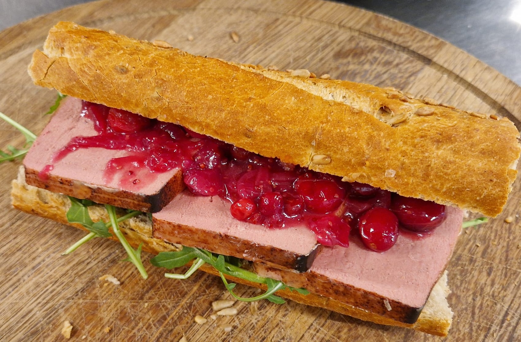 Stokbroodje Pate, uien veenbessen confituur